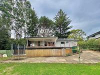 Spacious 4BR Near Eastwood - Sleeps 9 - Free Parking - B&B Sydney