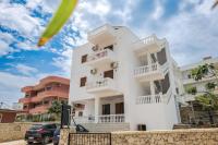 Rose Apartments - Ferienwohnung Ksamil