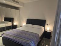 Appartamento con 2 Camere da Letto e Balcone