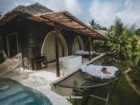  Villa with private pool Sayang