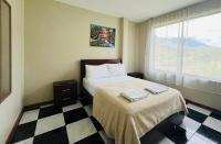 Mansion del Bosque with Jacuzzi 6 Bedroom 5 Bath - Ferienwohnung