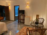 Suite Queen con Vista Piscina