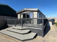 Golden Palm Resort - Palm Grove Lodge 1, hot tub, WiFi & pet friendly - Meadow Lakes Caravan & Lodge Hire - B&B Chapel Saint Leonards