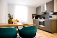 bonquartier - LUXAPT-HAUS - 11 Personen in 5 Apartments mit voll ausgestatteten Küchen, Klimaanlagen und Parkplätzen - B&B Sankt Augustin