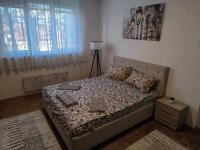 R & P Apartman Mladenovac - B&B