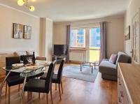 HolidayHomePL Statek 210 z sypialnią i dwoma balkonami 100m od plaży - Ferienwohnung Misdroy
