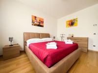 Double Room with Private External Bathroom