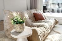 Trendy studio with seaside patio - Ferienwohnung