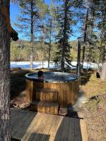 Hytta på Øyfjell med badestamp - B&B Trovatn