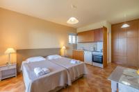 Standard Twin Room with Sea View