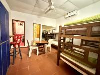 Cama en habitación compartida mixta de 6 camas