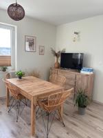 Apartamenty na Wzgórzu Boho 1- Jacuzzi, sauna, survival, free parking - B&B Zagnańsk