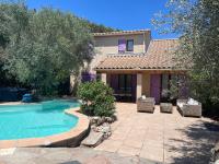 PROVENCALe VILLA WITH POOL AND HOT TUB IN VAR - B&B Solliès-Pont