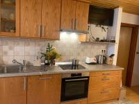 Apartma Pri Tavčarju - B&B Poljane nad Škofjo Loko