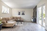 Nyrenoverad villa med spabad i Mörrum - B&B Mörrum