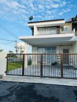Khasif Amani Homestay Parit Buntar - Ferienwohnung