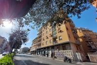 Duplex Elegante a 2 Min dal Vaticano e dalla Metro - B&B Rome