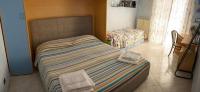 Dreibettzimmer mit Gemeinschaftsbad