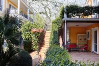 MonteBay Apart with POOL - B&B Gornji Orahovac