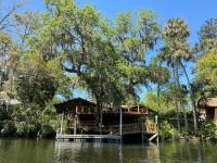 Withlacoochee River, big beautiful wood deck and dock - B&B