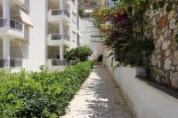 White Residence Apartment - Green - B&B Saranda