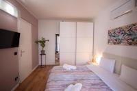 Standard Double Room with Shared Bathroom