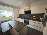 FH-Nähe: Modernes Apt mit Balkon - B&B Hof