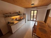 Apartment mit Balkon