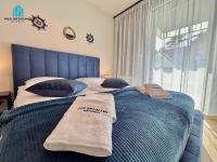 Deluxe One-Bedroom Apartment with Garden View