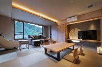 Suite with Mountain View