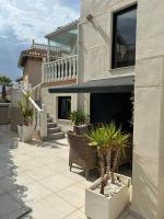 3 Bedroom house near La Zenia Boulevard shopping Centre and La Zenia Beach, Orihuela Costa - Chambres d'hôtes Playa Flamenca