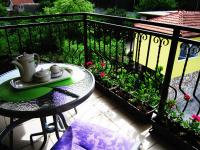 Apartamento con balcón