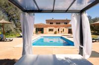 Villa with a Pool in Mallorca for 12 people villa can barajas - Bed and Breakfast Sencelles