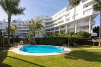 Sun & Terrace Guadalmina - Marbella by Rent Me - Chambres d’hôtes Marbella