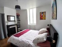 Apartment with a garden - B&B Moulins