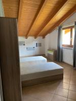 Elegance Mountain Attic with sauna Edolo Ponte di Legno - B&B Edolo