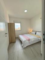 Deluxe Belgrade Airport Single Room - B&B Surčin