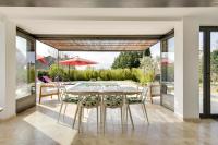 Villa Cali - Air-conditioned, Pool, Heart Village - Bed and Breakfast Cabrières-d'Avignon