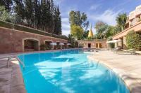 Luxury Apartment with Pool Large Terrace & Balconies in Hivernage Marrakech - B&B