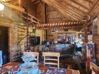 Cabin Retreat - B&B Canby