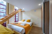 Close to Everything Your Oporto Yellow PRM 1F - B&B Porto