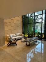 Murano Centro1 26floor,rooftop,infinity pool & views by IMZ - B&B