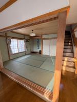 Lake Toya Brown House- Great lake views, quiet and spacious - B&B Rokkōdai