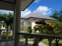 Skyblue Guesthouse - Self Catering - Chambres d’hôtes Baie Sainte Anne