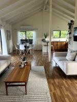 Coastal Escape - Cooks Beach - B&B Cooks Beach