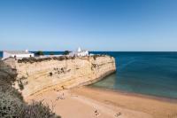 Fantastic Apartment with Sea View & Pool - B&B Porches