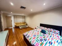 P Room - Bed and Breakfast Toongabbie