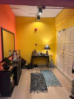Fab Rainbow Studio - B&B Bangkok