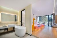 Familienzimmer mit Badewanne