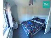 Quiet Townhouse - 5 Minutes from City Centre - B&B